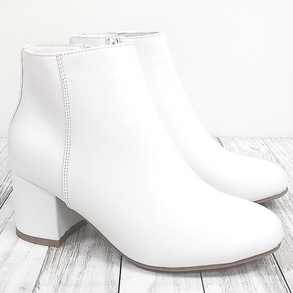Shoes - New White Chunky Heel Short Ankle Boots Booties